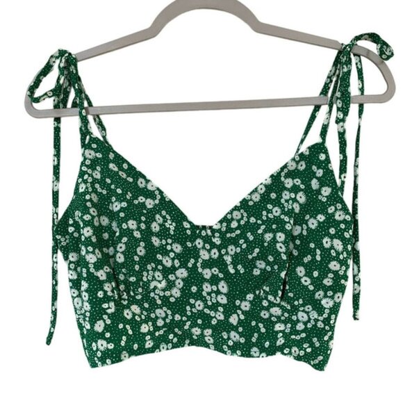 SHEIN Tops - NWOT Shein Ditsy Floral Surplice Cami Top